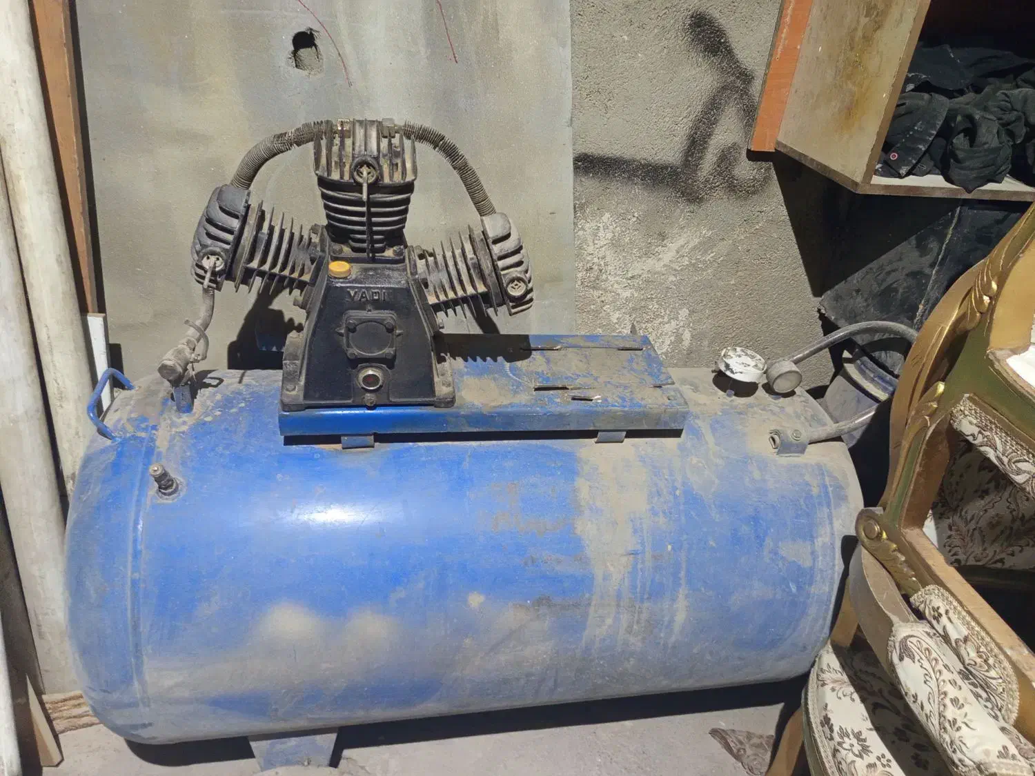 پمپ باد|ابزارآلات|شهریار, کهنز|دیوار