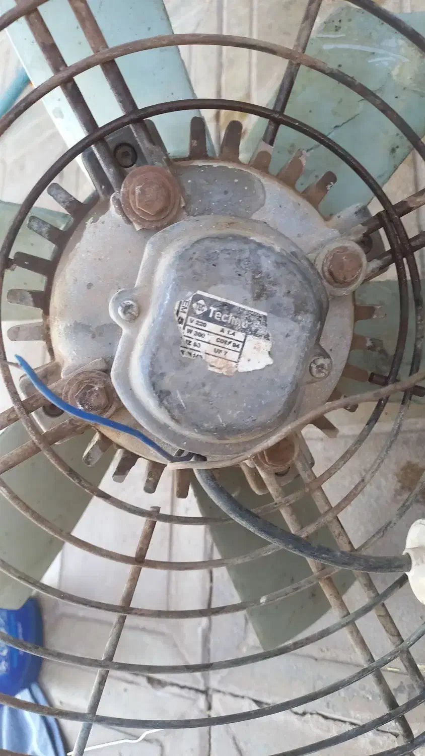 فن دور بالا|پنکه و تصفیهکنندهٔ هوا|کرمان, |دیوار