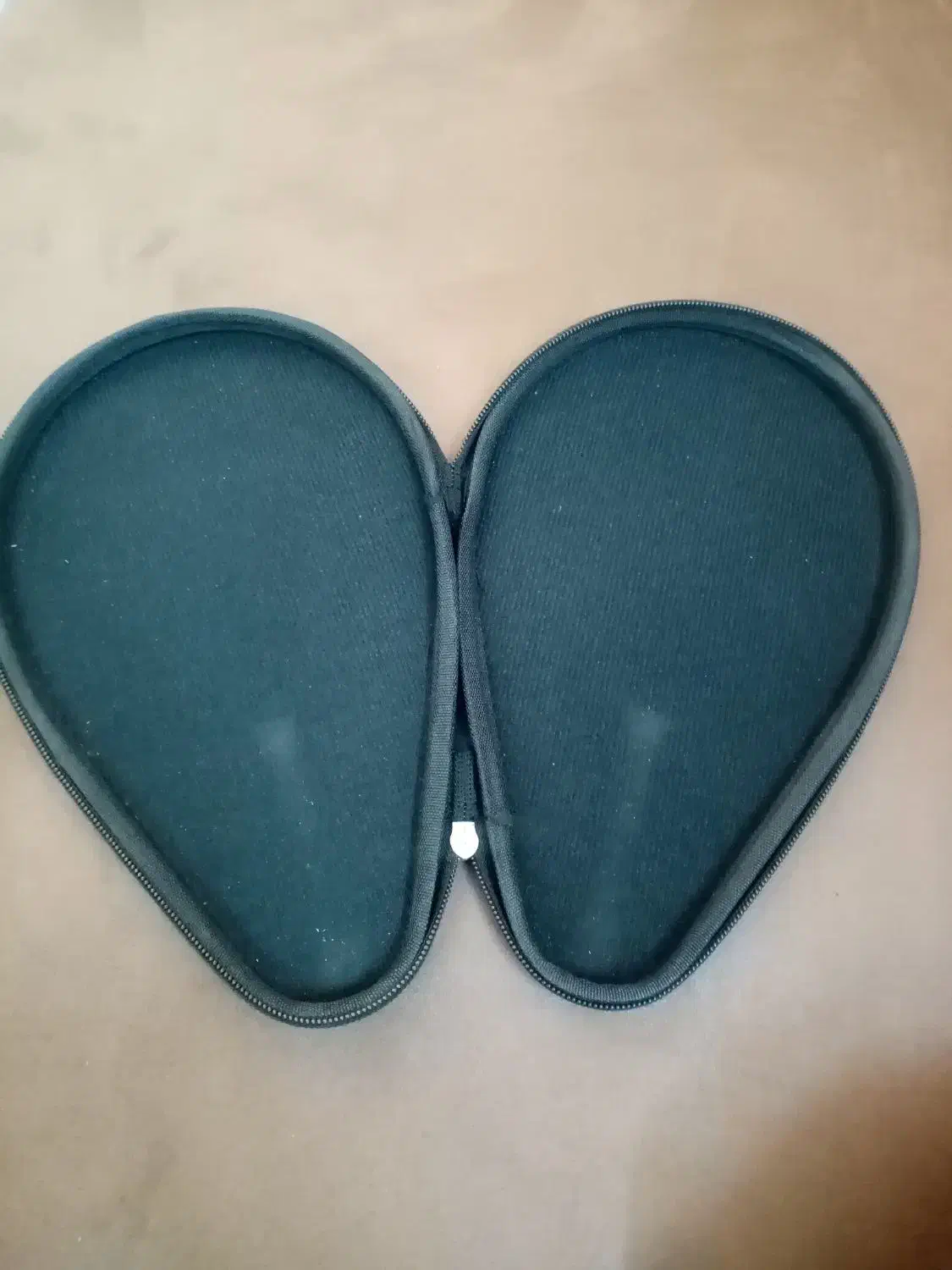 فروش فوری 2 عدد کیف راکت لوکی و فرند شیپ|تجهیزات ورزشی|نجفآباد, فاز ۴ شهرک آزادگان|دیوار