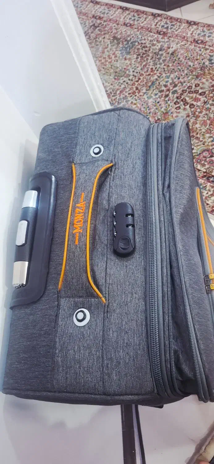 چمدان بزرگ|کیف، کفش، کمربند|کرمان, |دیوار