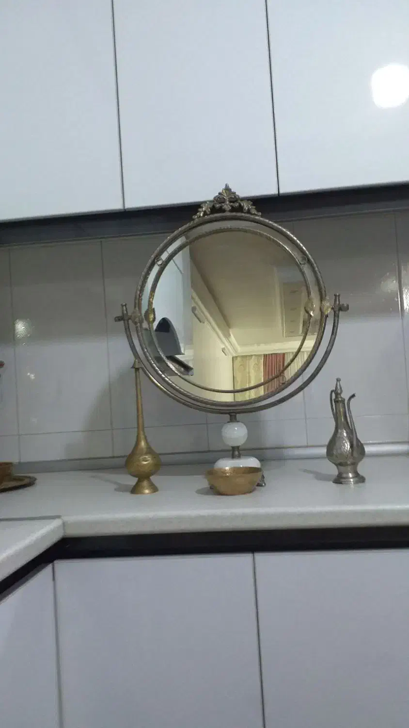 اینه برنز|کلکسیون اشیاء عتیقه|قم, حکمت شمالی|دیوار