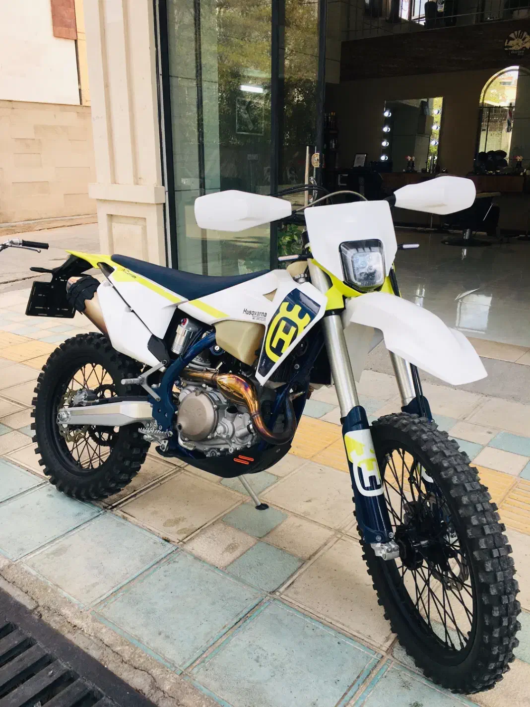 تریل فلات طرح هاسکوارنا|موتورسیکلت|بجنورد, |دیوار