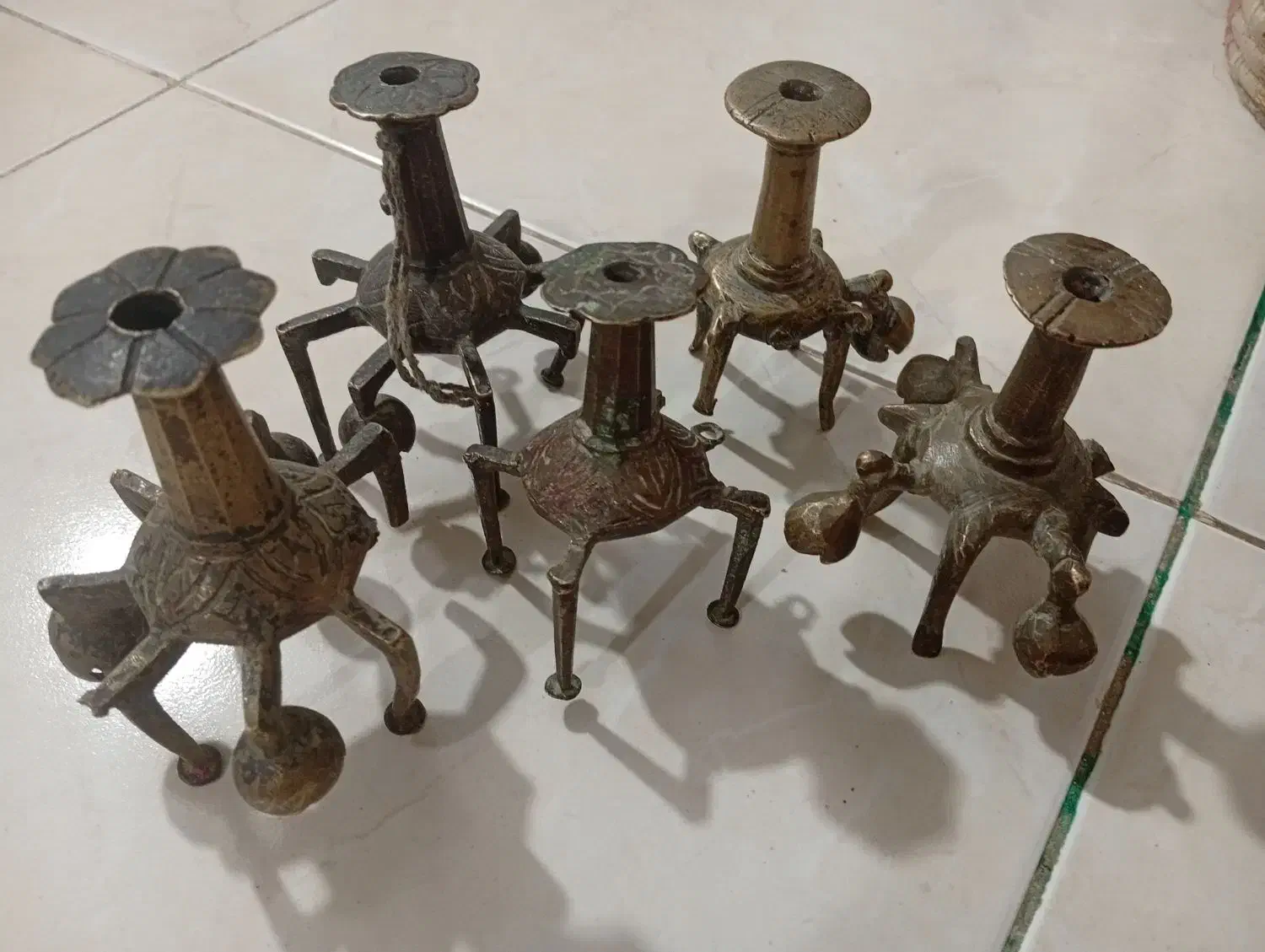 پارودان برنجی ضخیم قدیمی|کلکسیون اشیاء عتیقه|اصفهان, باغ دریاچه|دیوار