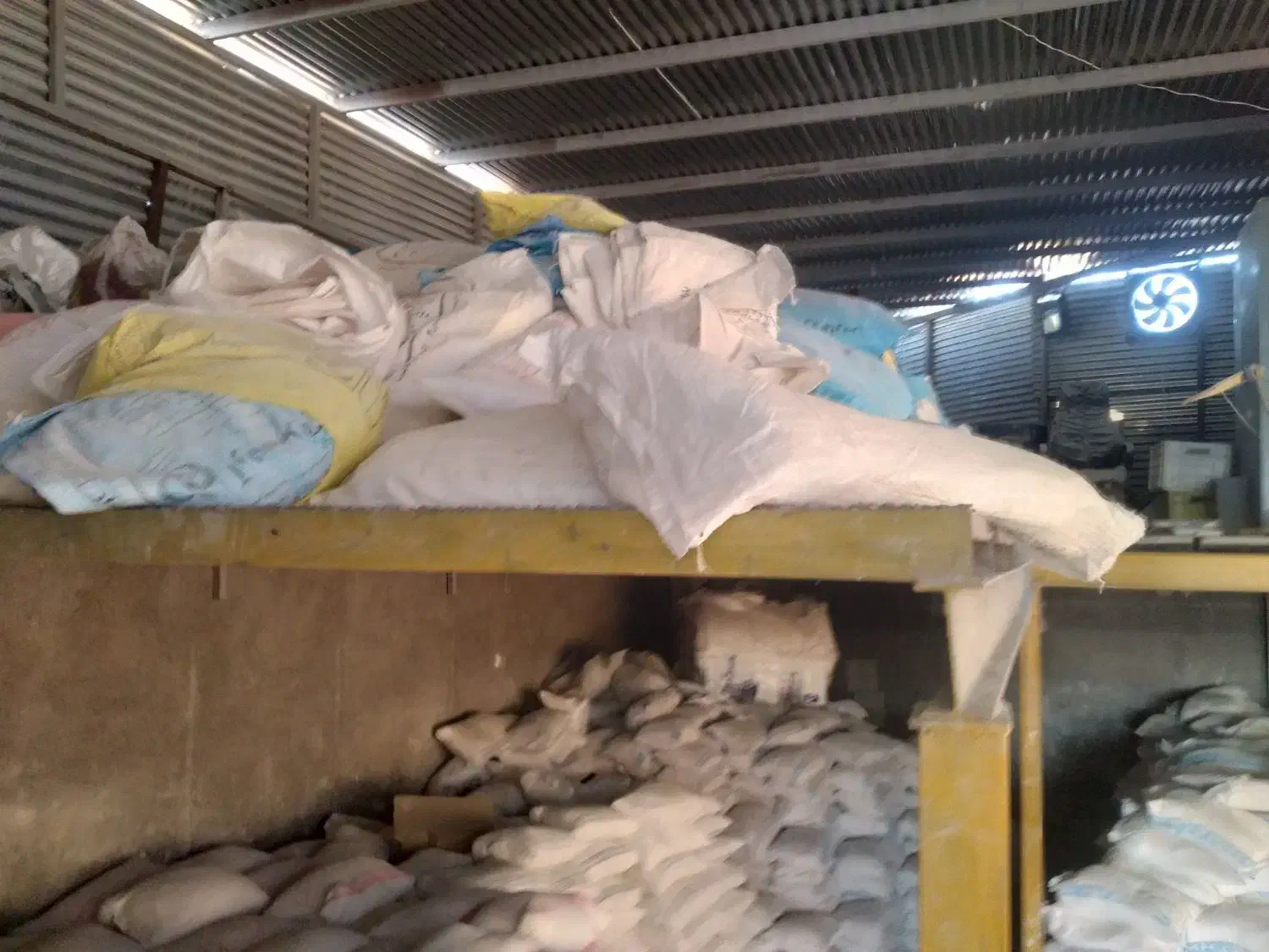 گونی اردی،شکری،دانه مرغی و کود شیمیایی|عمدهفروشی|نیریز, |دیوار