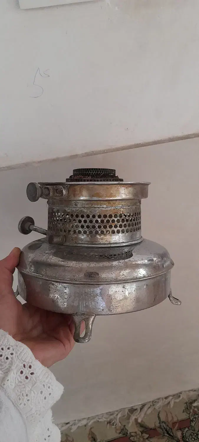 ته سماور نفتی عتیقه قدمت حداقل ۹۵ سال|کلکسیون اشیاء عتیقه|مشهد, فاطمیه|دیوار