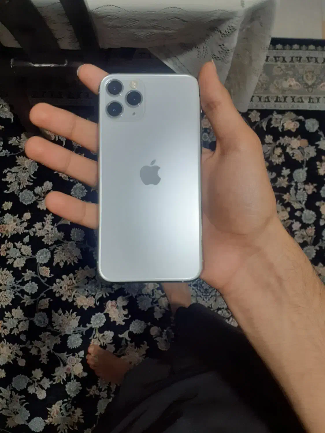 iphone 11 pro|موبایل|پرند, فاز ۲|دیوار