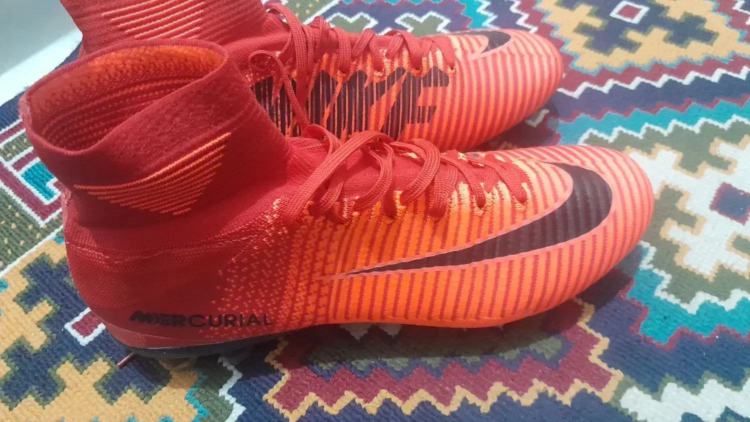 کفش چمن نو قیمت ۲ملیون ولی خریدار کمترم میدم|کیف، کفش، کمربند|لنجان, |دیوار