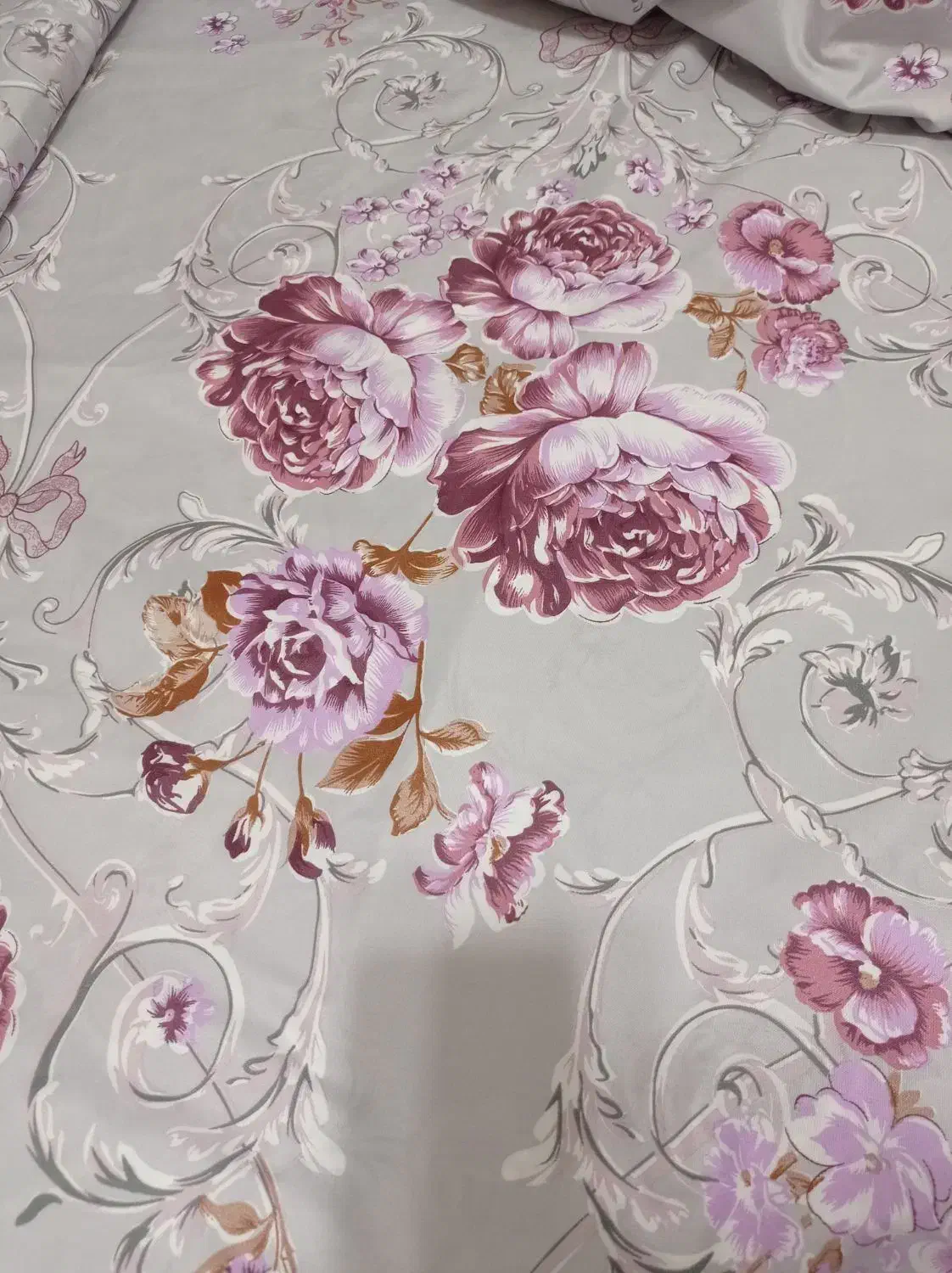 ملافه|لوازم خیاطی و بافتنی|مبارکه, |دیوار