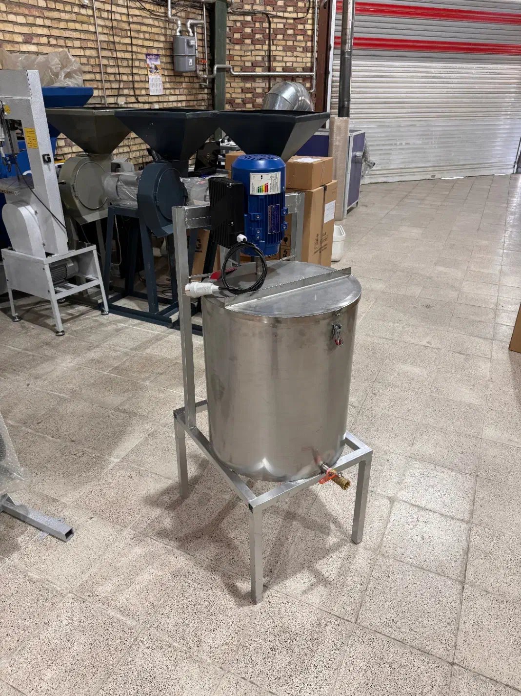 کره گیر دوغ زن کره ساز مشک برقی کره‌گیر صنعتی|فروشگاه و مغازه|اصفهان, شهرک صنعتی جی|دیوار