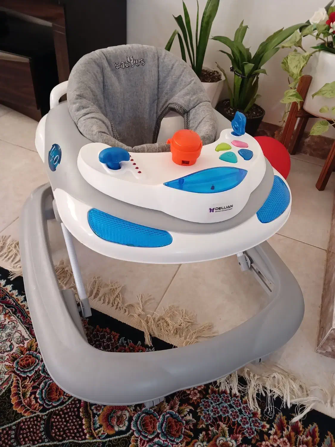 روروئک بچه|کالسکه و لوازم جانبی|لاهیجان, کاروانسرابر|دیوار