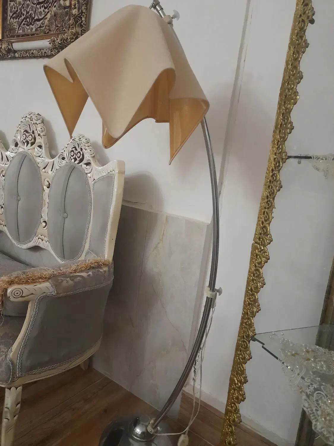 آباژور کاملا سالم|چراغ خواب و آباژور|تبریز, |دیوار