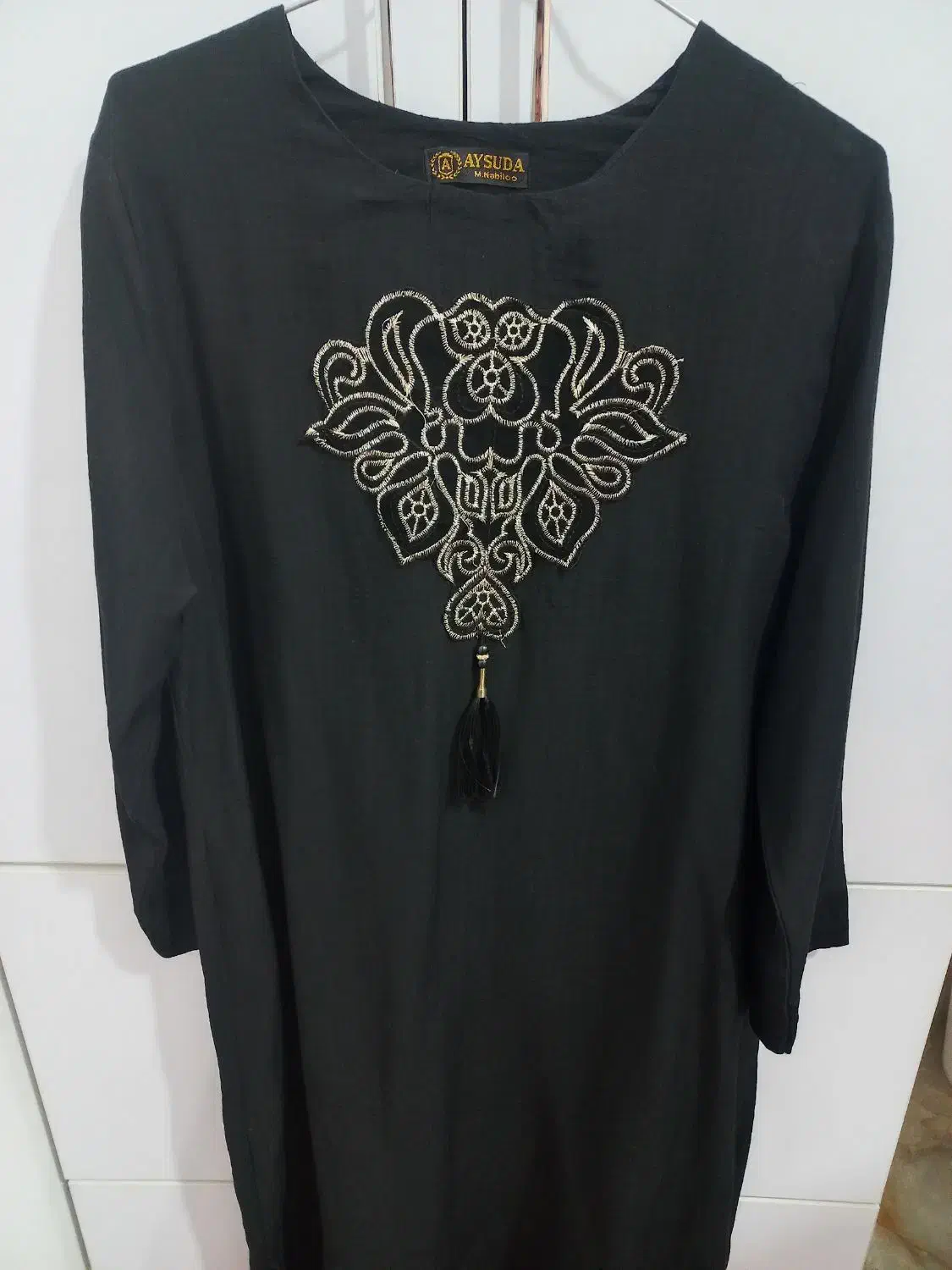 مانتو|لباس|نهاوند, |دیوار