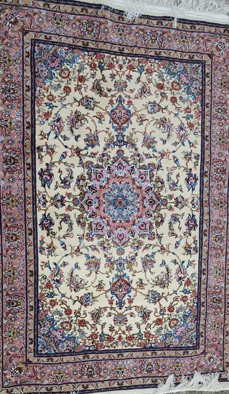 فرش دستباف ابریشم|فرش|سنقر, |دیوار