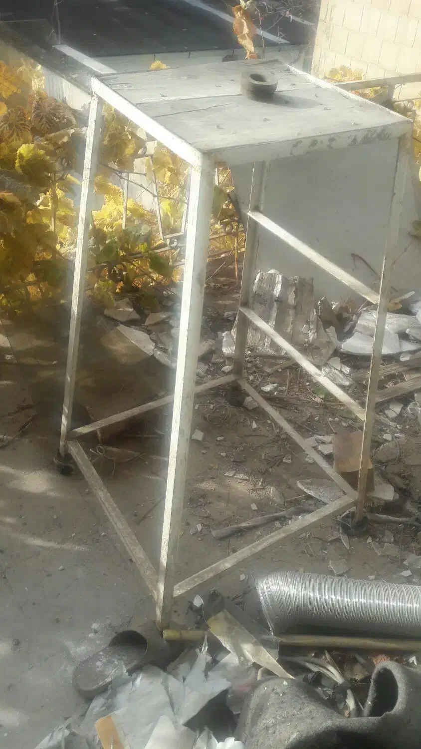 چهارپایه باغی|صندلی و نیمکت|قزوین, |دیوار