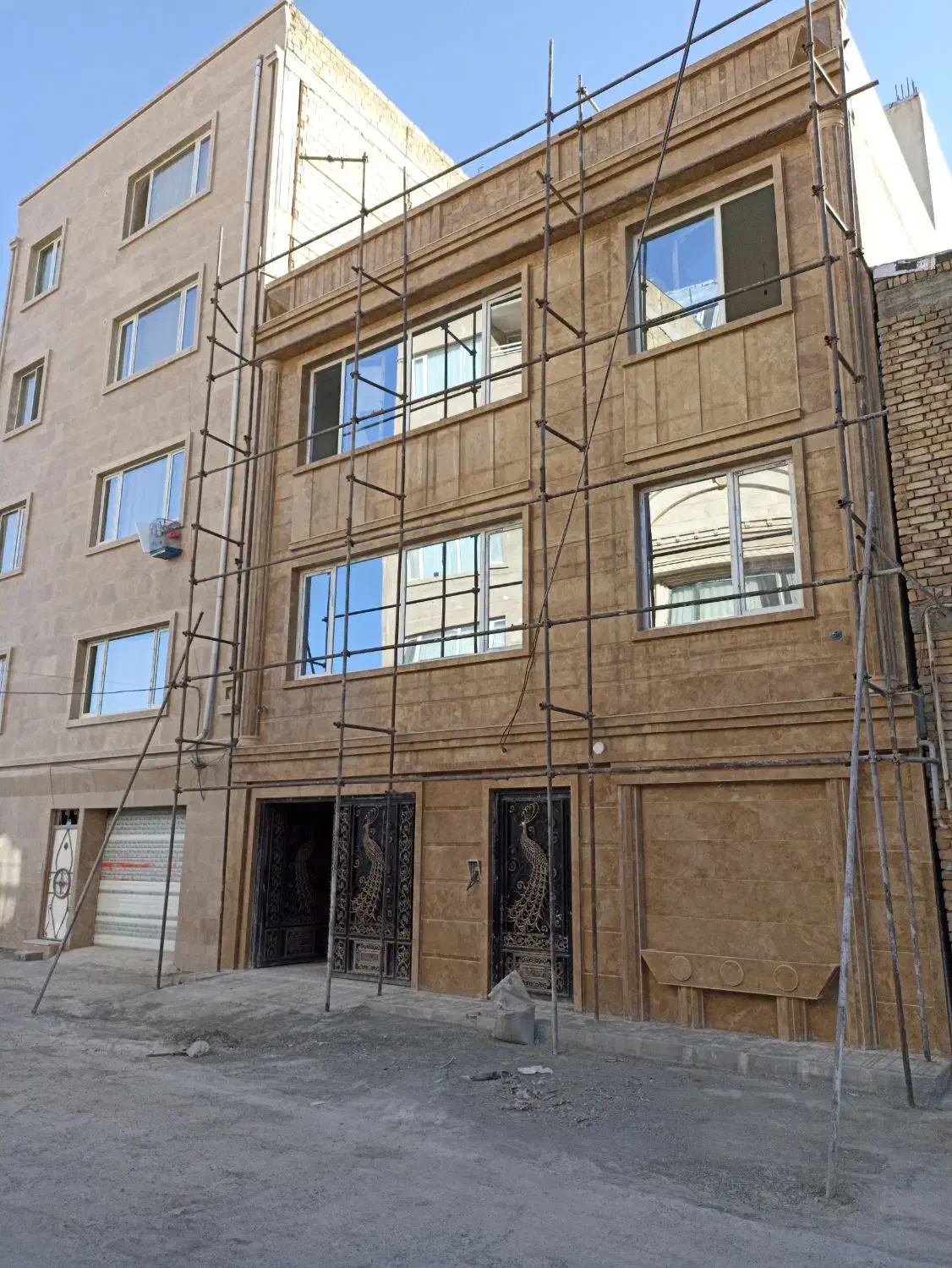 داربست فلزی رحمانی، (نامی آشنا برای مردم)|خدمات پیشه و مهارت|کرمانشاه, |دیوار