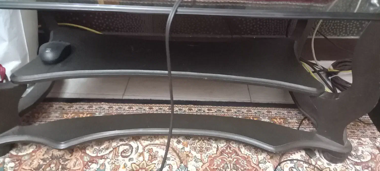 میز جلو مبلی سالم صفحه شیشه ای|مبلمان خانگی و میز عسلی|گرمدره, |دیوار