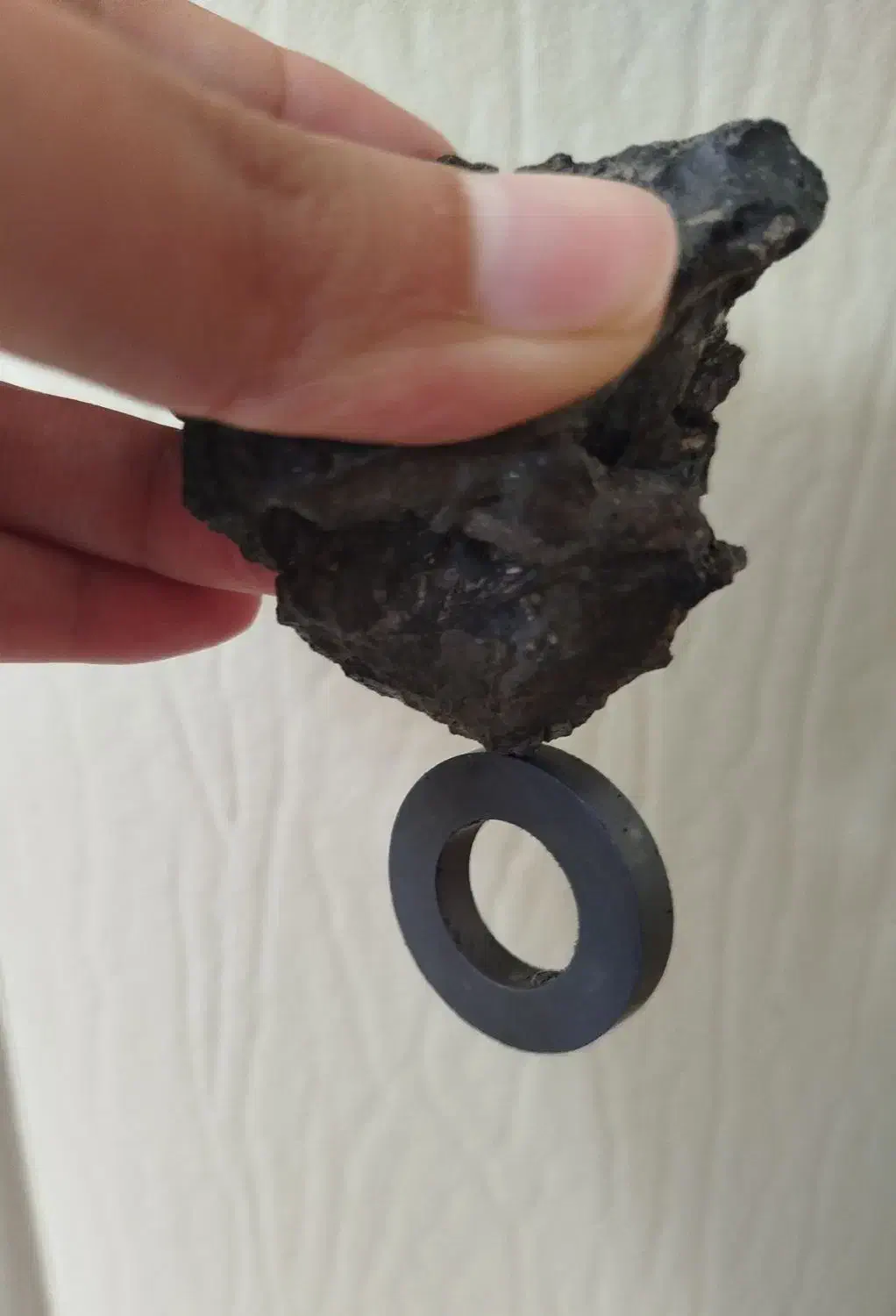 شهاب سنگ|جواهرات|گلبهار, شهر جدید گلبهار|دیوار