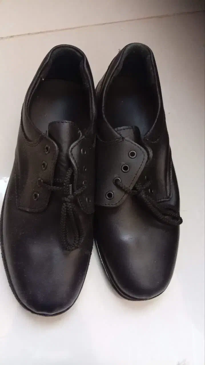 کفش فصل|کیف، کفش، کمربند|تربت جام, مسکن مهر|دیوار