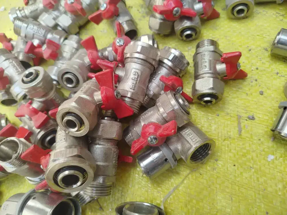 خریدوفروش لوله و اتصالات۵لایه،شیرفلکه،سوپر پایپ|مصالح و تجهیزات ساختمان|اصفهان, شهرک کاوه|دیوار