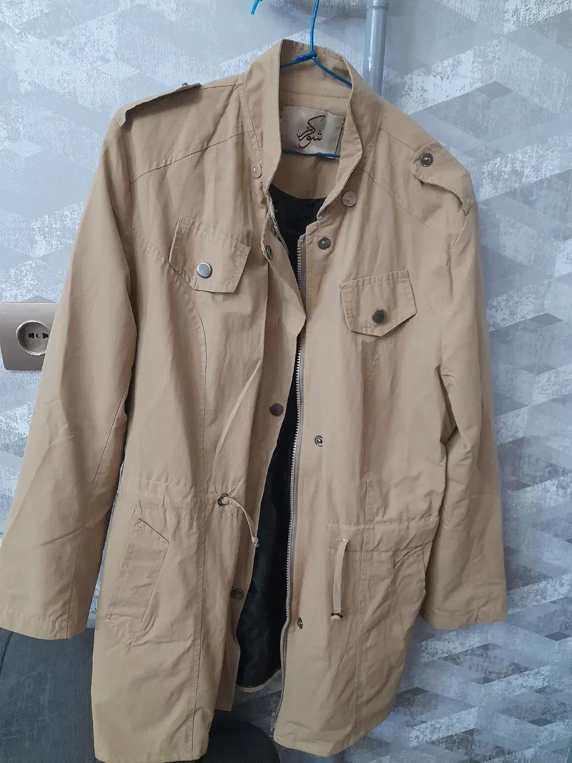 بارانی ۳۰۰|لباس|گرگان, |دیوار