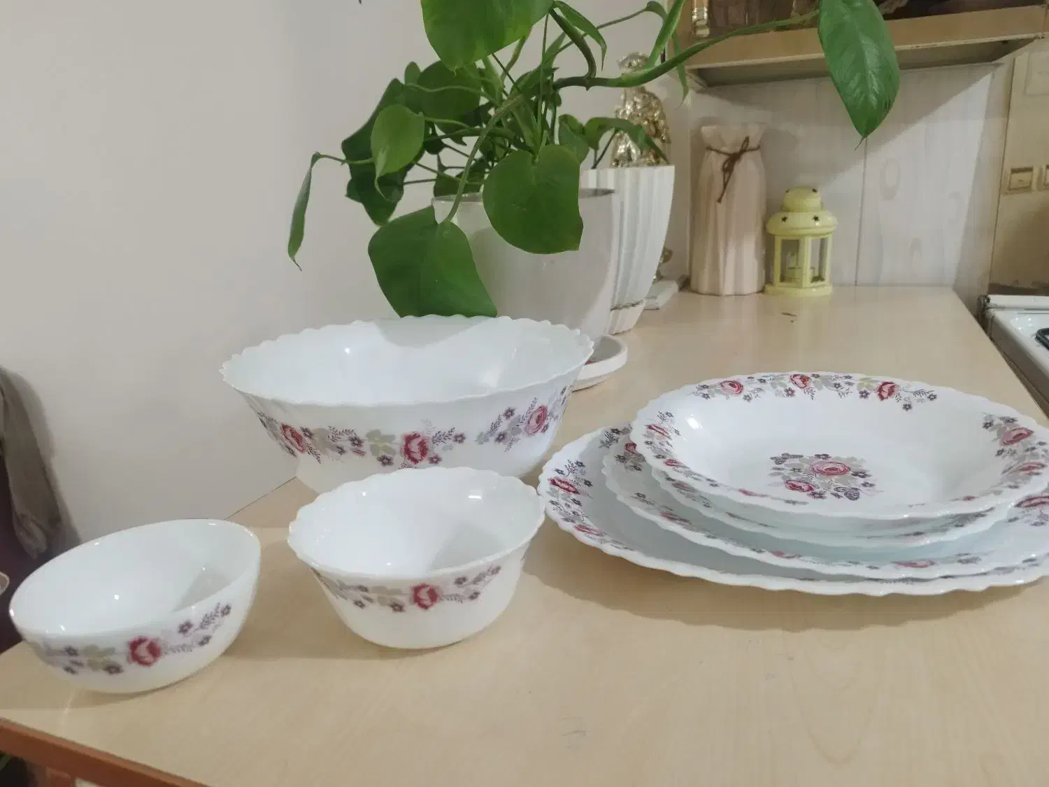 سرویس 26تیکه  چهار سرویس کامل|ظروف سرو و پذیرایی|نظرآباد, رسالت|دیوار