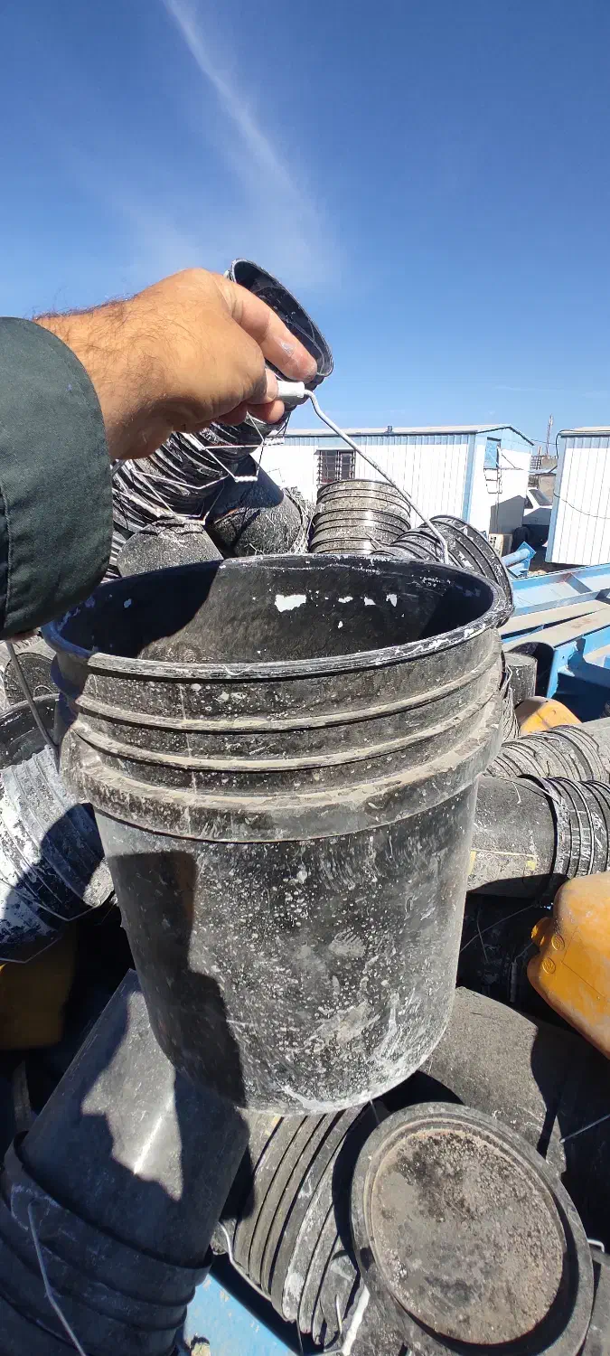 سطل 25 کیلویی با دار و دسته فلزی محکم + بیست لیتری|ظروف نگهدارنده، پلاستیکی، یکبارمصرف|شهرکرد, |دیوار