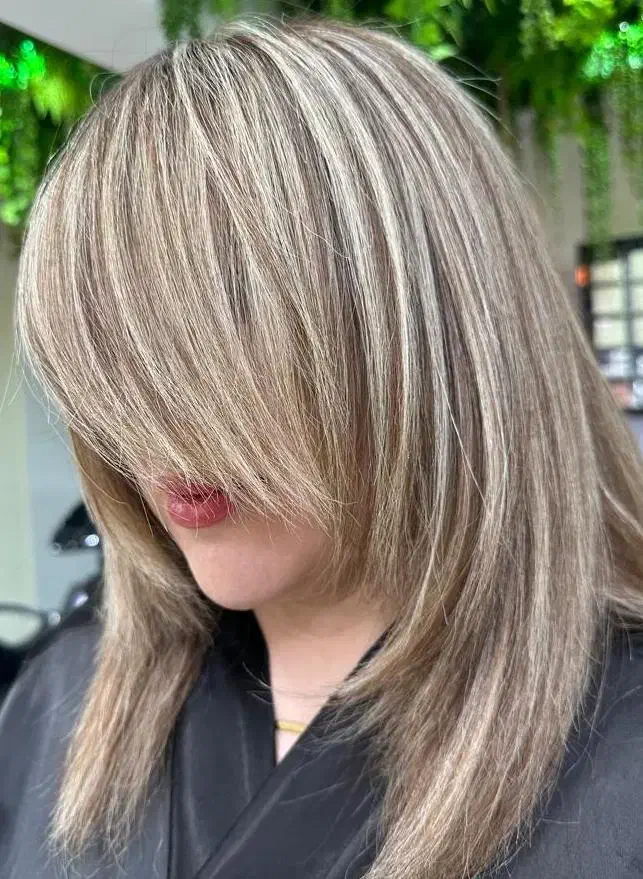 ارائه خدمات رنگ وانواع لایت|خدمات آرایشگری و زیبایی|ابهر, |دیوار