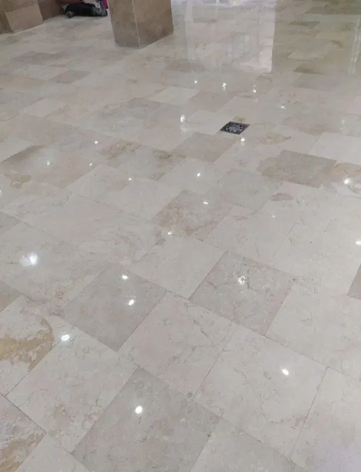 سنگسابی کفسابی موزائیک سرامیک بتن کفساب|خدمات نظافت|میانه, |دیوار