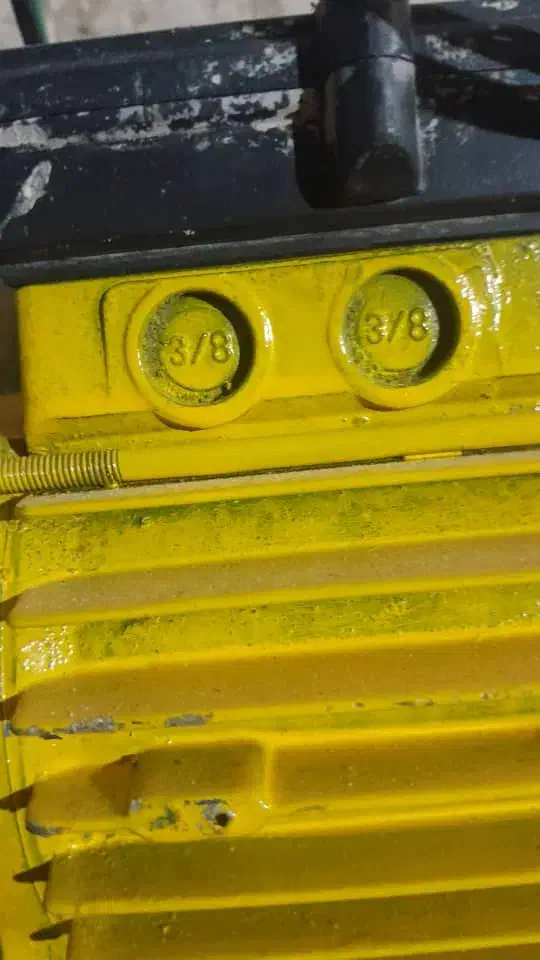 پمپ نیم اسب نیاز به سرویس دارد|مصالح و تجهیزات ساختمان|خرمشهر, |دیوار