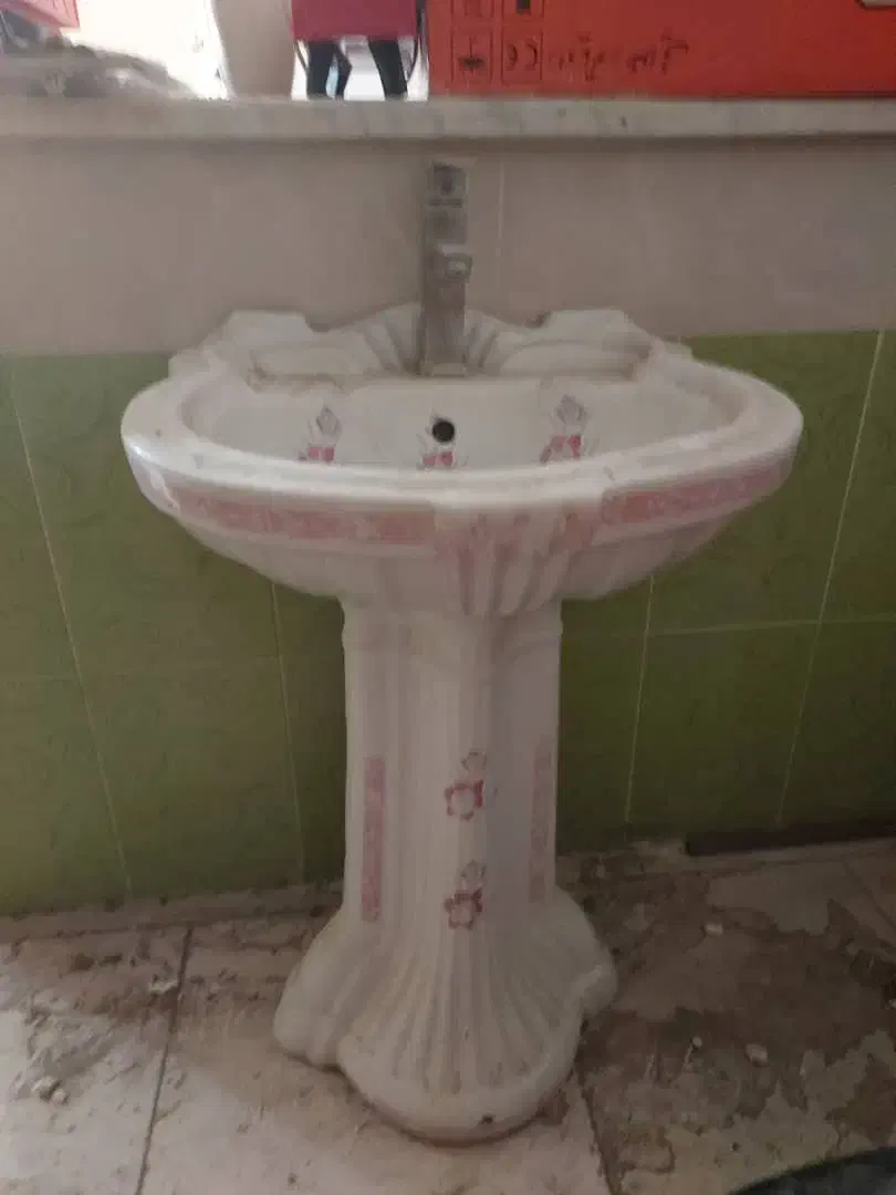 دستشویی|لوازم سرویس بهداشتی|ورامین, خورین|دیوار