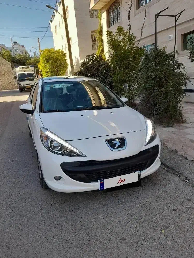 پژو۲۰۷|خودرو سواری و وانت|کازرون, |دیوار