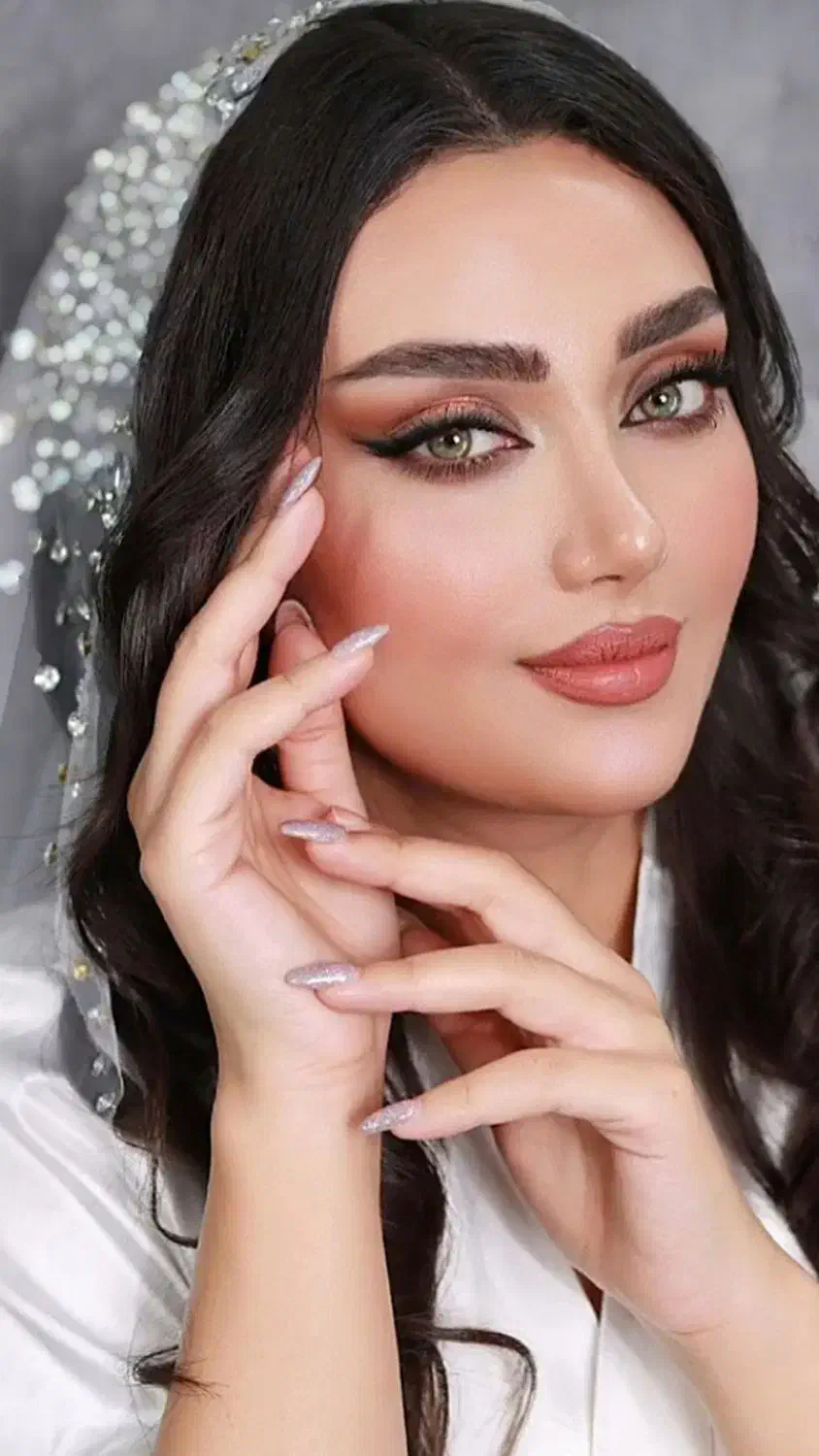 آموزش میکاپ حرفهای در لاهیجان با لوازم رایگان|خدمات آموزشی|لاهیجان, شیشه گران|دیوار