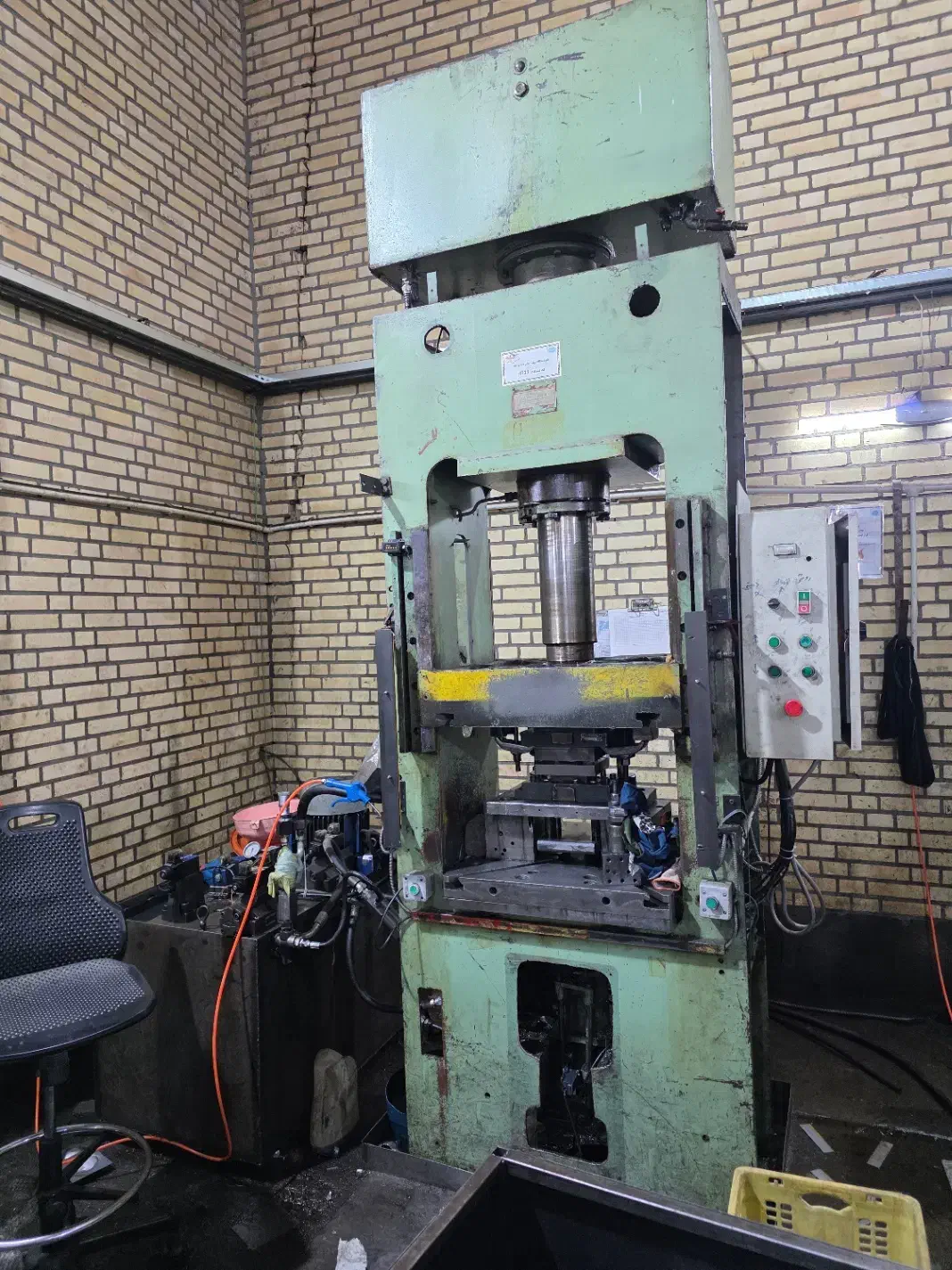 پرس هیدرولیک ۵۰ تن و پرس ضربه ای ۶۰ تن|ماشینآلات صنعتی|قدس, شهرک صنعتی زاگرس|دیوار