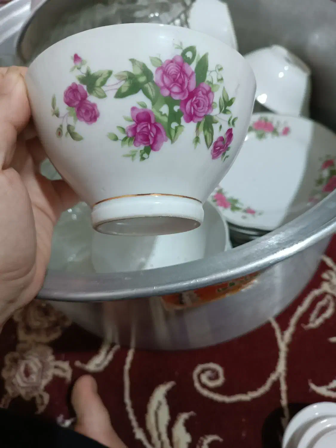 گل سرخی|ظروف سرو و پذیرایی|قم, نیروگاه|دیوار