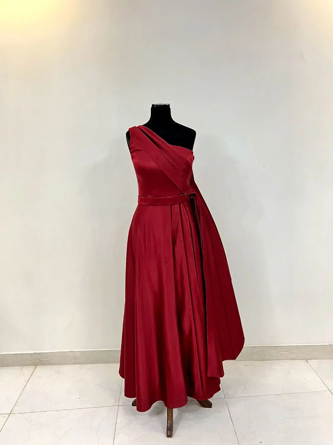 اجاره لباس مجلسی و فرمالیته|لباس|رشت, یخسازی|دیوار