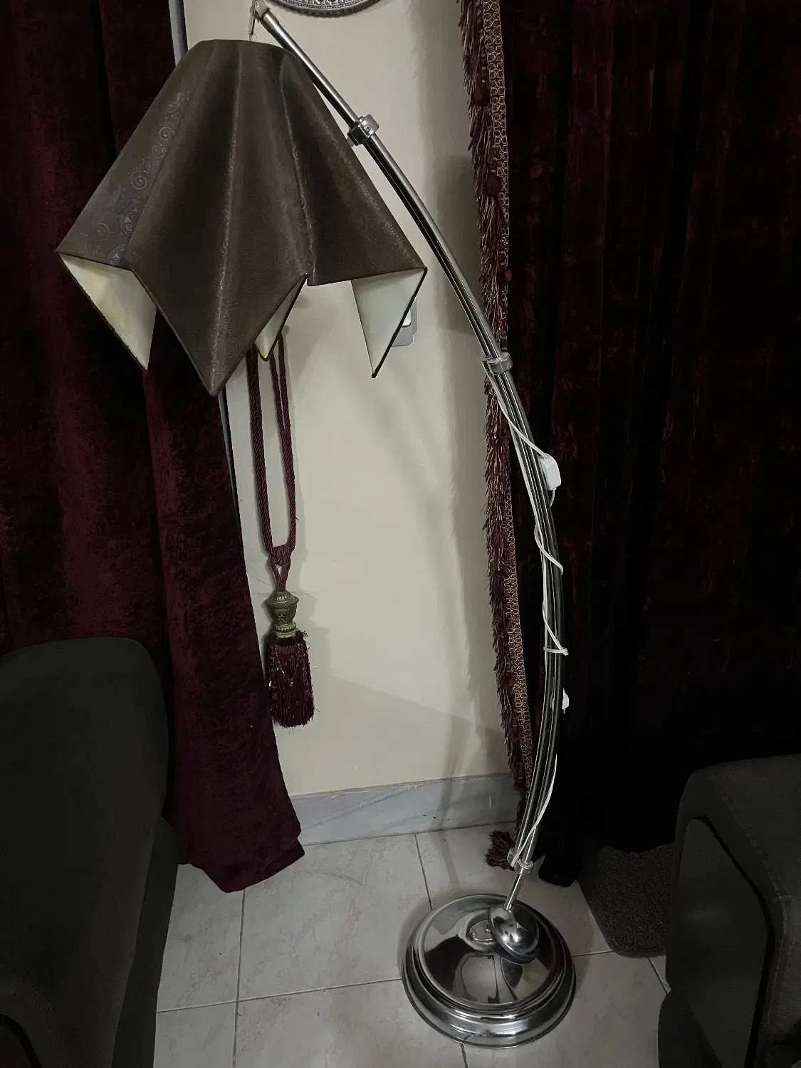 آباژور|چراغ خواب و آباژور|بروجرد, |دیوار