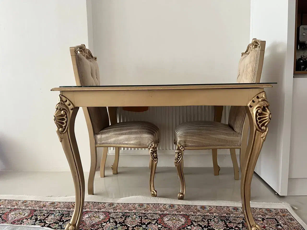 میزنهارخوری|میز و صندلی غذاخوری|سبزوار, ابوریحان|دیوار