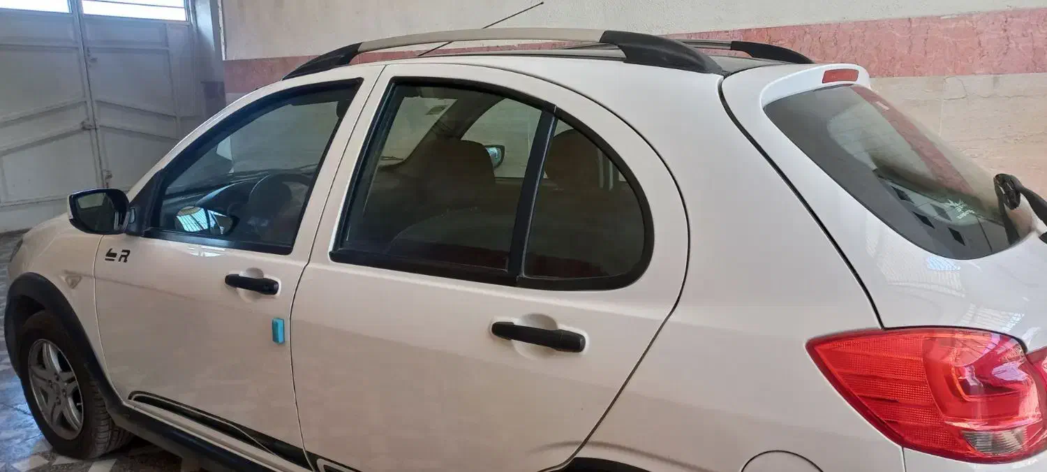 فروش کوییک آرسفید مشکی1400|خودرو سواری و وانت|ساری, |دیوار