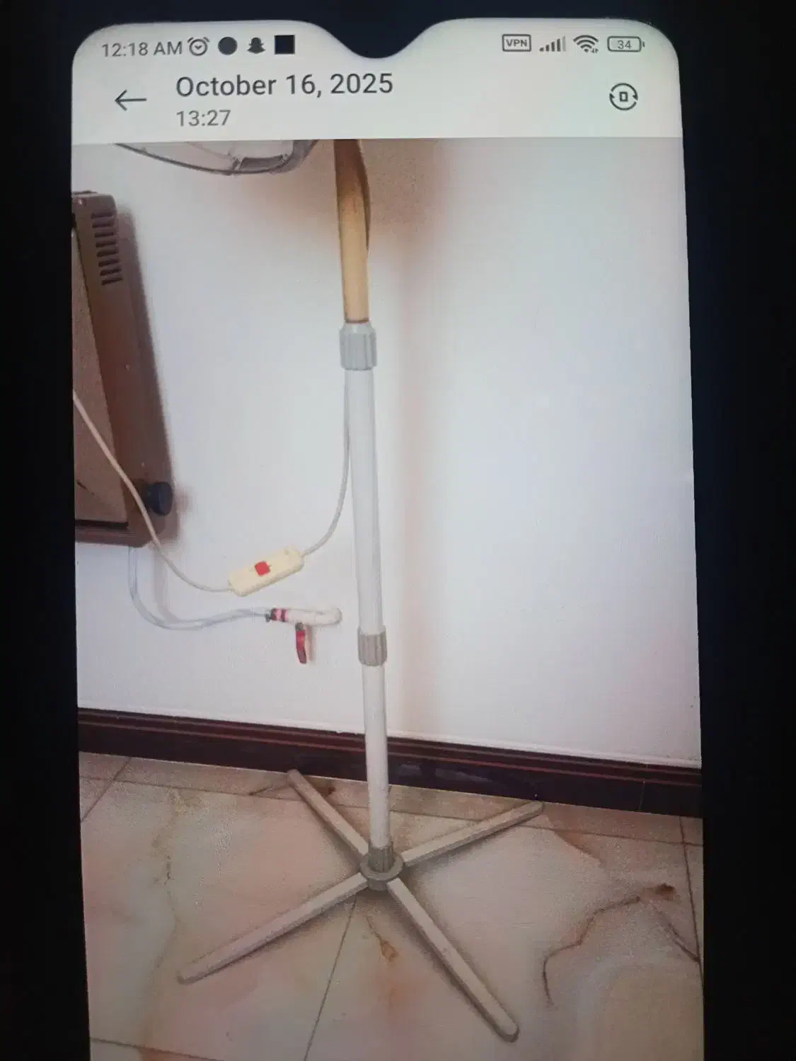 سشوار ایستاده|آرایشی، بهداشتی، درمانی|شیراز, کفترک|دیوار