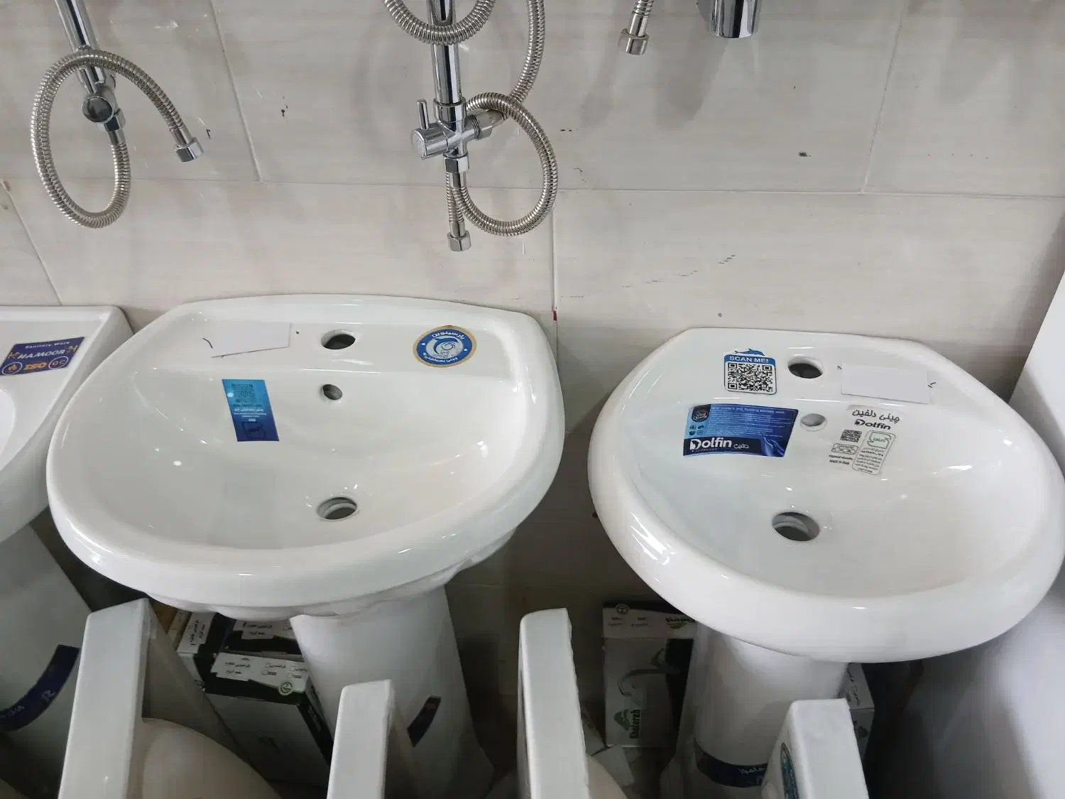 سنگ توالت و روشویی قیمت مناسب|لوازم سرویس بهداشتی|شیراز, شهرک قمشه|دیوار