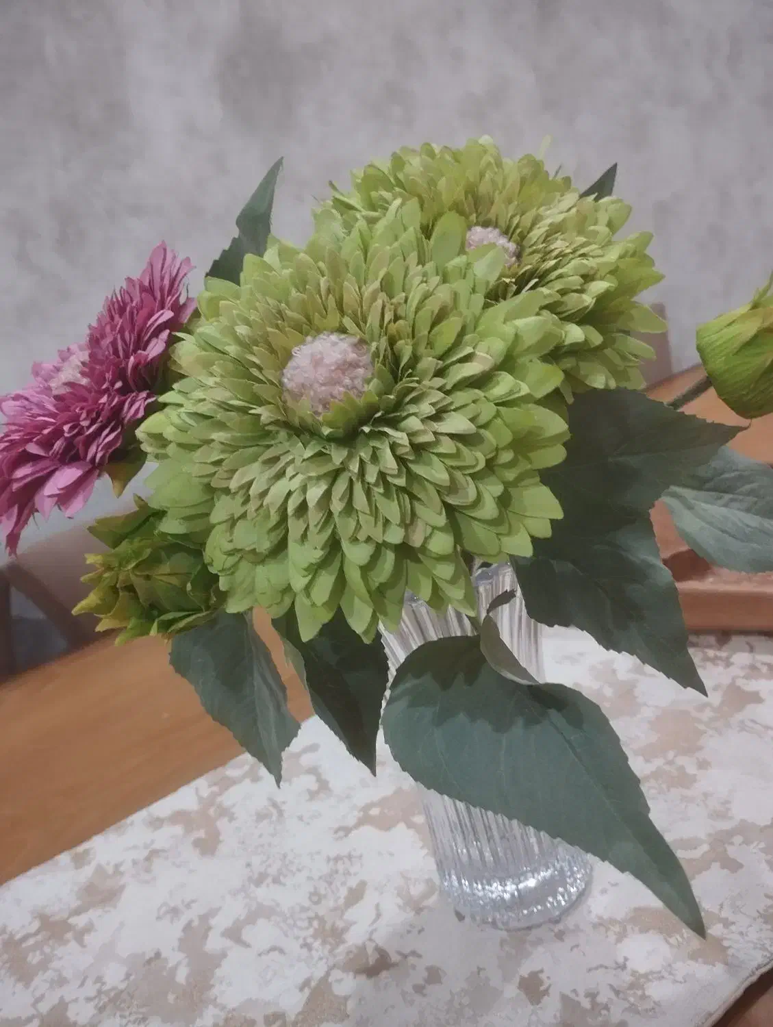 گل مصنوعی خارجی|گل مصنوعی|شاهینشهر, شهرک گلدیس|دیوار