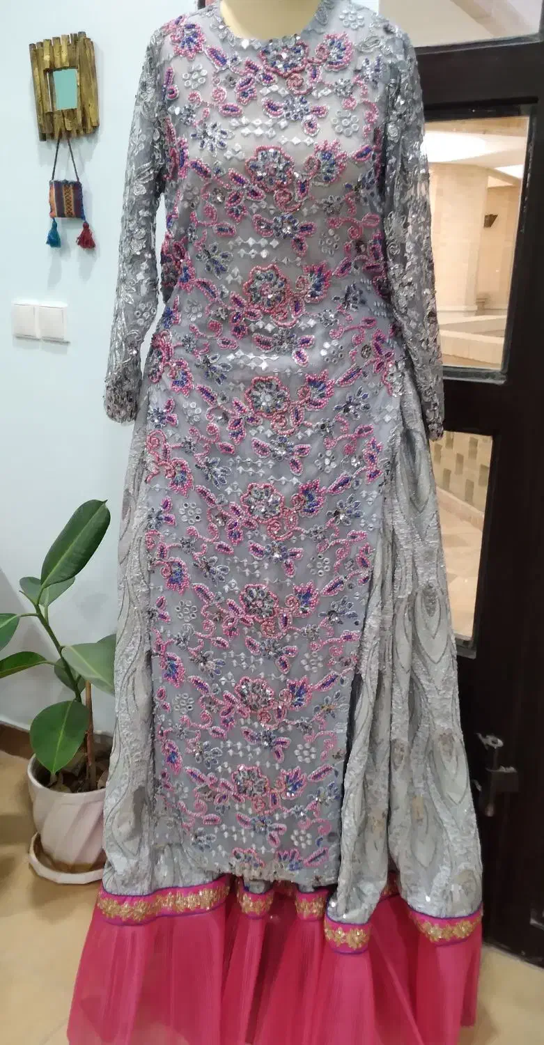 فروش لباس محلی|لباس|شیراز, سیاه سنگ|دیوار