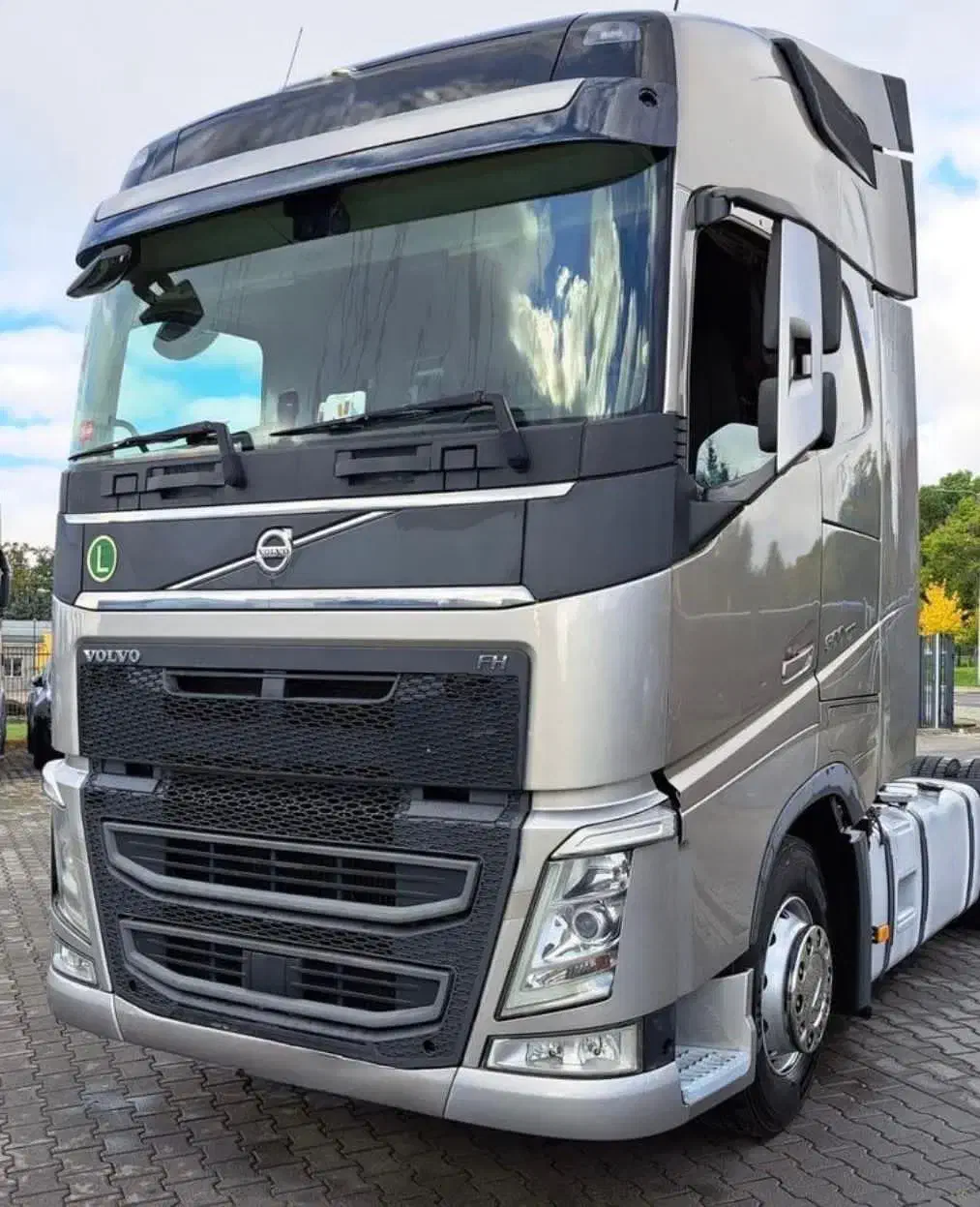 کشنده وارداتی و ۸چرخ وارداتی|خودرو سنگین|تهران, بلورسازی|دیوار