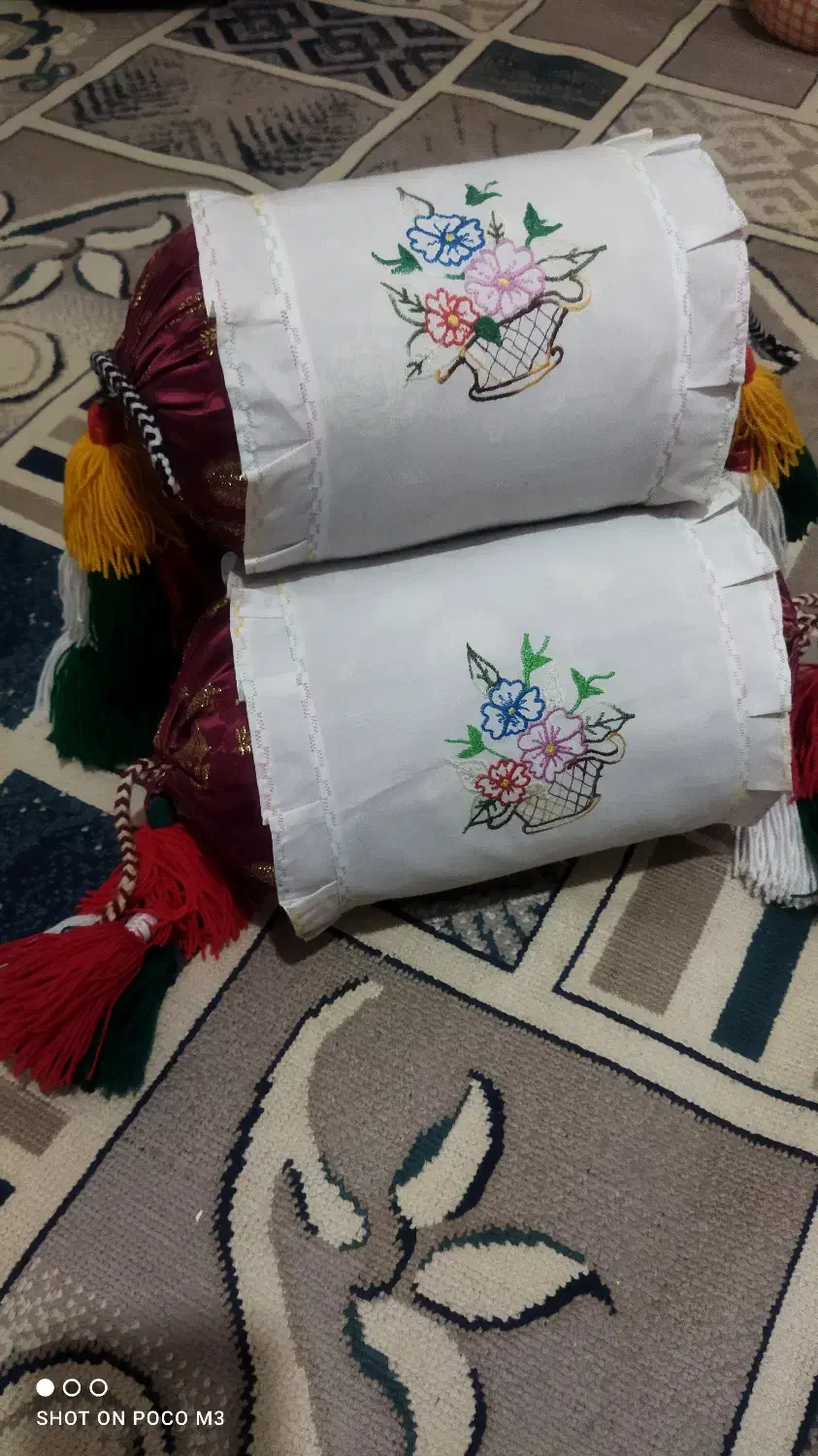 سه عدد بالش کوچک دکوری|رختخواب، بالش، پتو|شیراز, آزادگان|دیوار