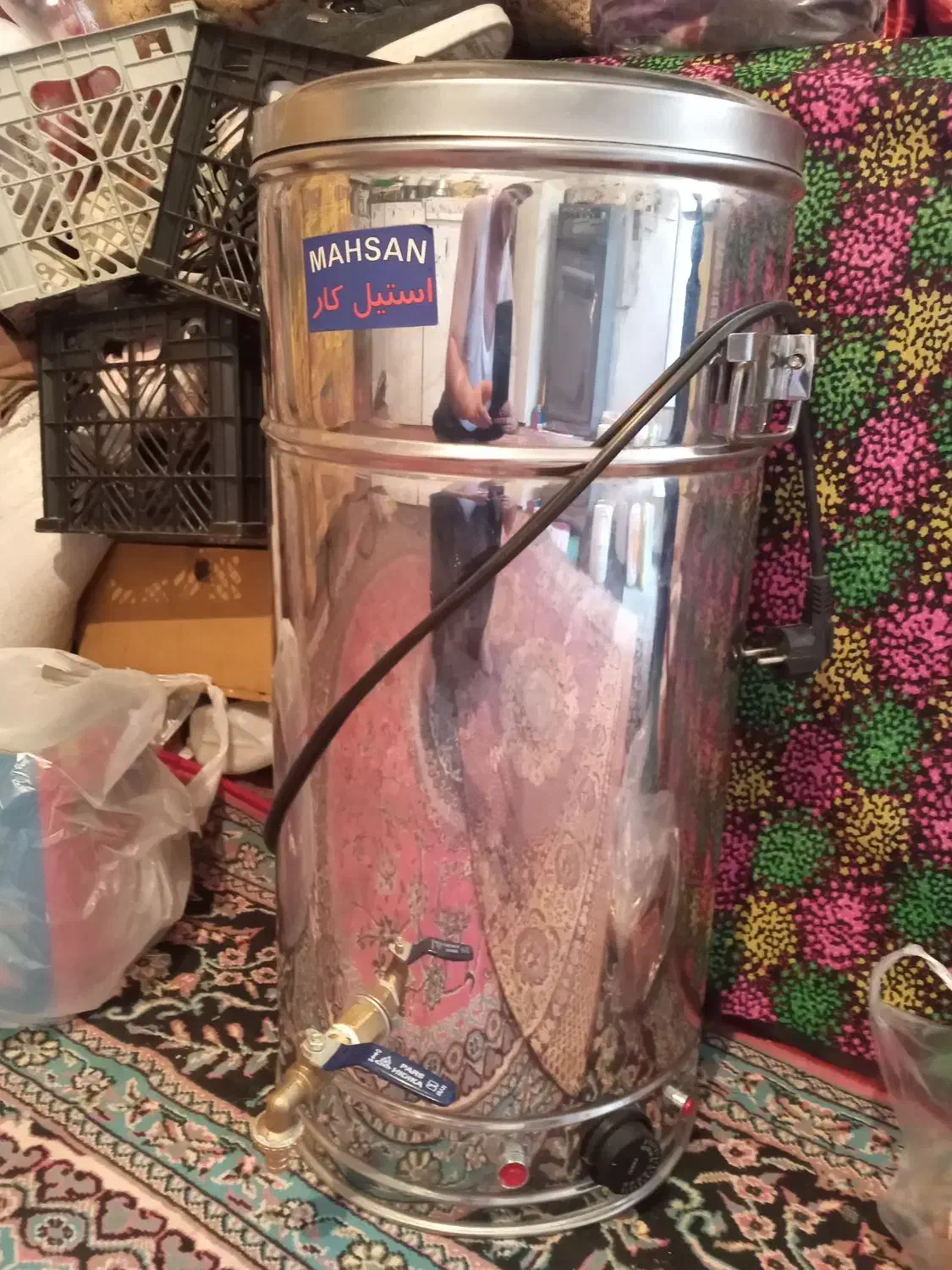 سماور ۴۰ لیتر اتومات ی هفته کار کرده|سماور، چای‌ساز، قهوه‌ساز|صحنه, |دیوار