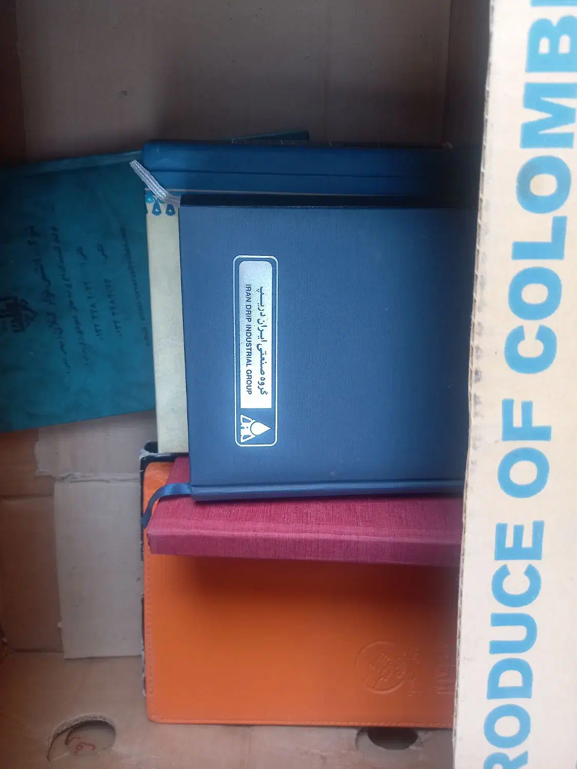 سر رسید و ورق کاغذ سالم|لوازم التحریر|اصفهان, طامه|دیوار