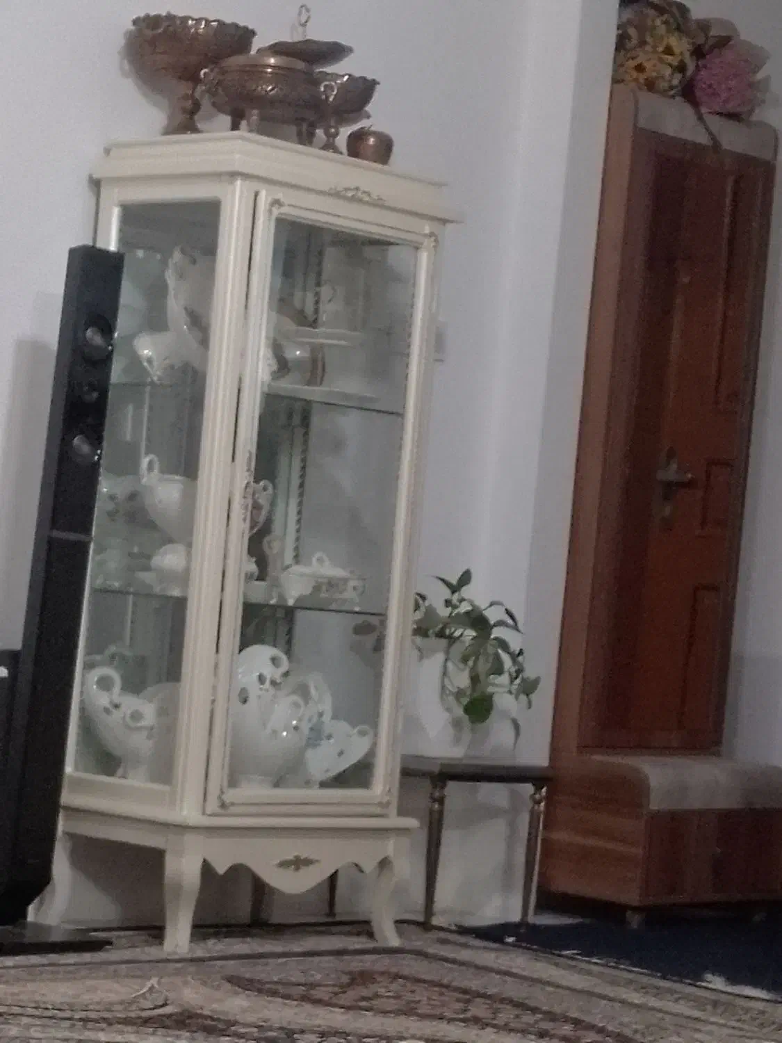 گنجه و میزتلویزیون وساعت قدی وجاکفشی|بوفه، ویترین، کنسول|مشهد, زمانه|دیوار