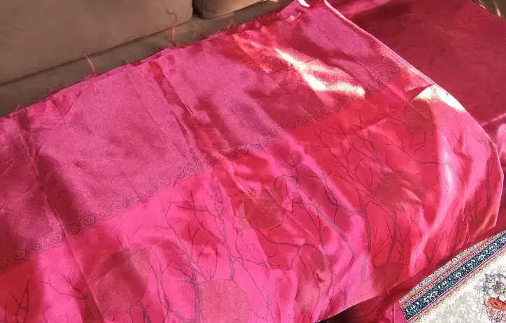 پارچه ساتن کنار پرده|پرده، رانر، رومیزی|تبریز, |دیوار