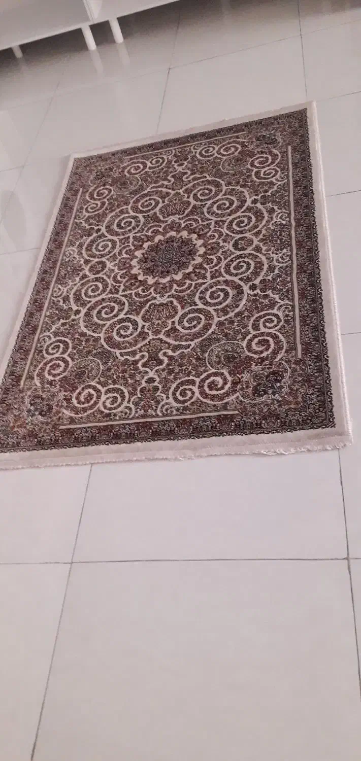 فرش ماشینی ۱۰۰۰ شانه|فرش|نسیم‌شهر, |دیوار