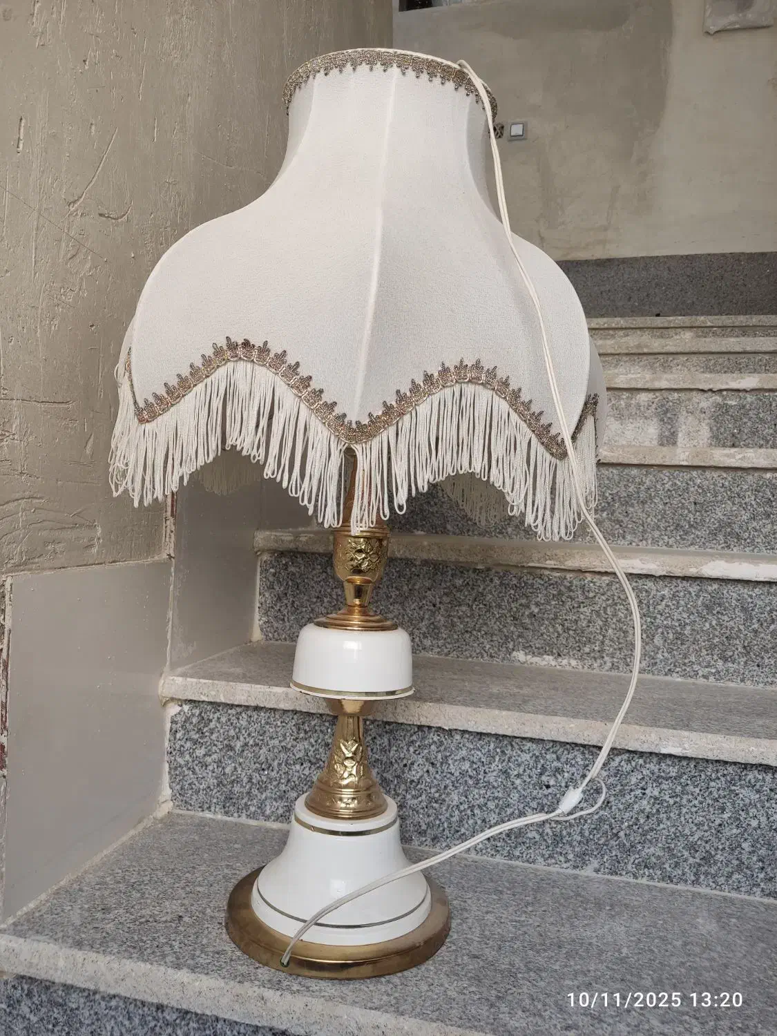 آباژور قدیمی|کلکسیون اشیاء عتیقه|شیراز, کرونی(خاتونک)|دیوار